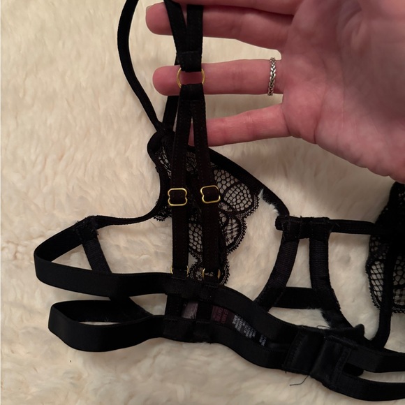 NWOT Victoria’s Secret lingerie - Picture 4 of 4